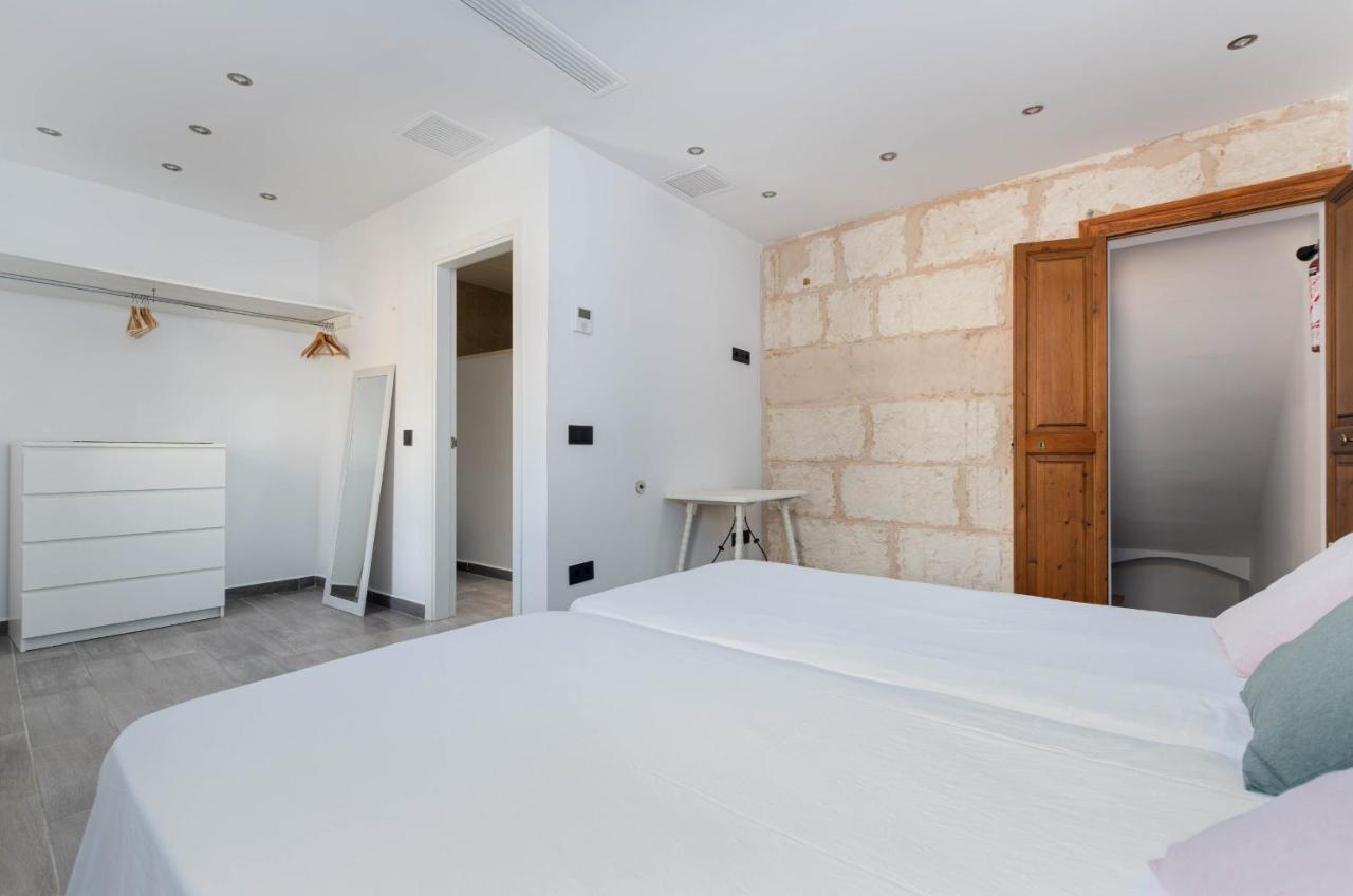 Semesterbostad Yourhouse Jordi, Air Conditioned House With Private Pool *